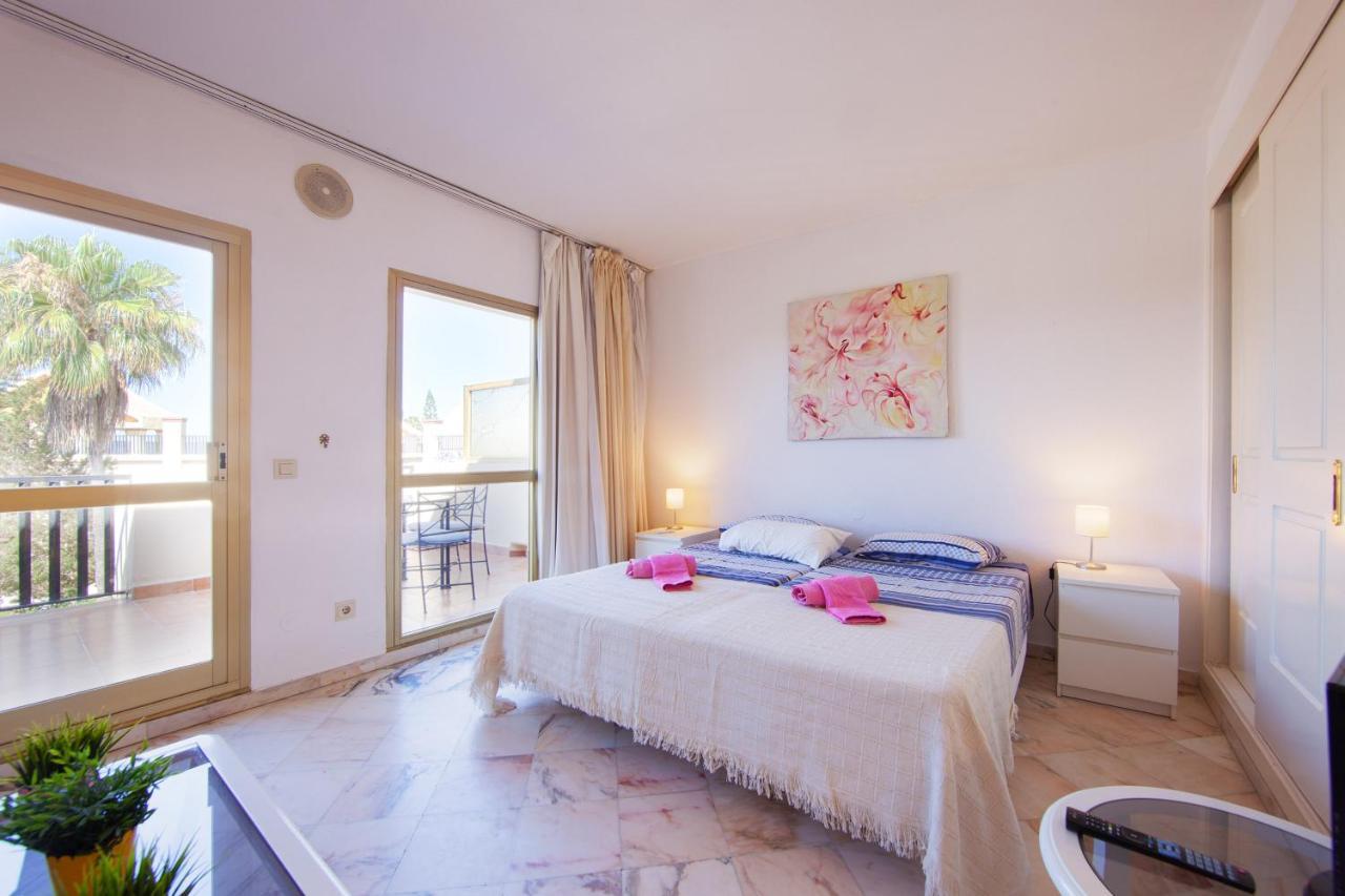 Romana Playa Studio Elviria 马尔韦利亚 外观 照片